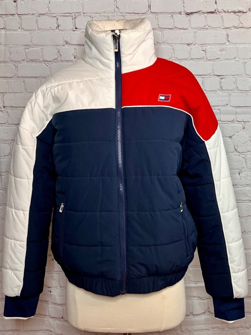 NWT  Tommy Hilfiger Sport Reversible Water Resistant Zip Ski Jacket - S